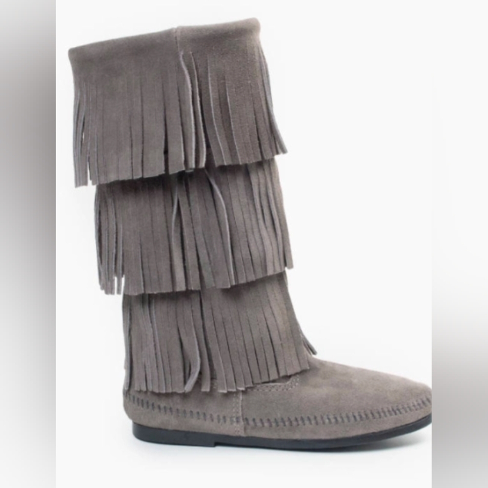 Minnetonka Moccasin 3 layer mid fringe boots